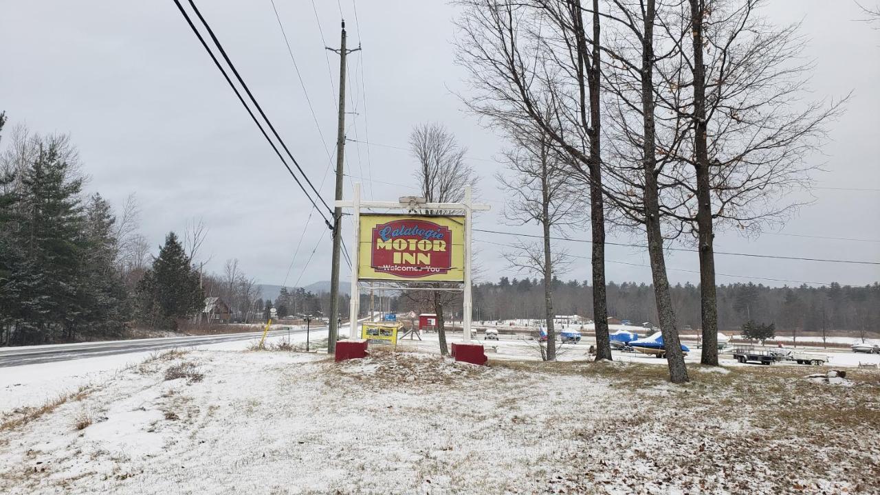 Calabogie Motor Inn Exterior foto